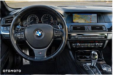 BMW Seria 5 525d xDrive Luxury Line - 11