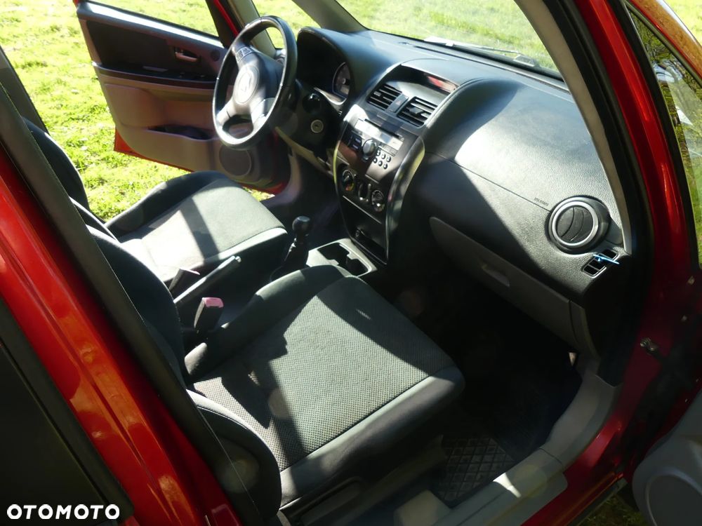 Suzuki SX4 1.6 GLX / Comfort - 8