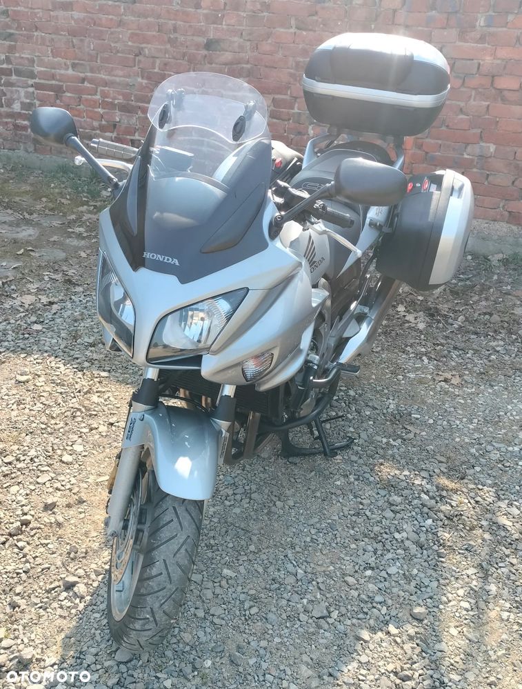 Honda CBF - 4