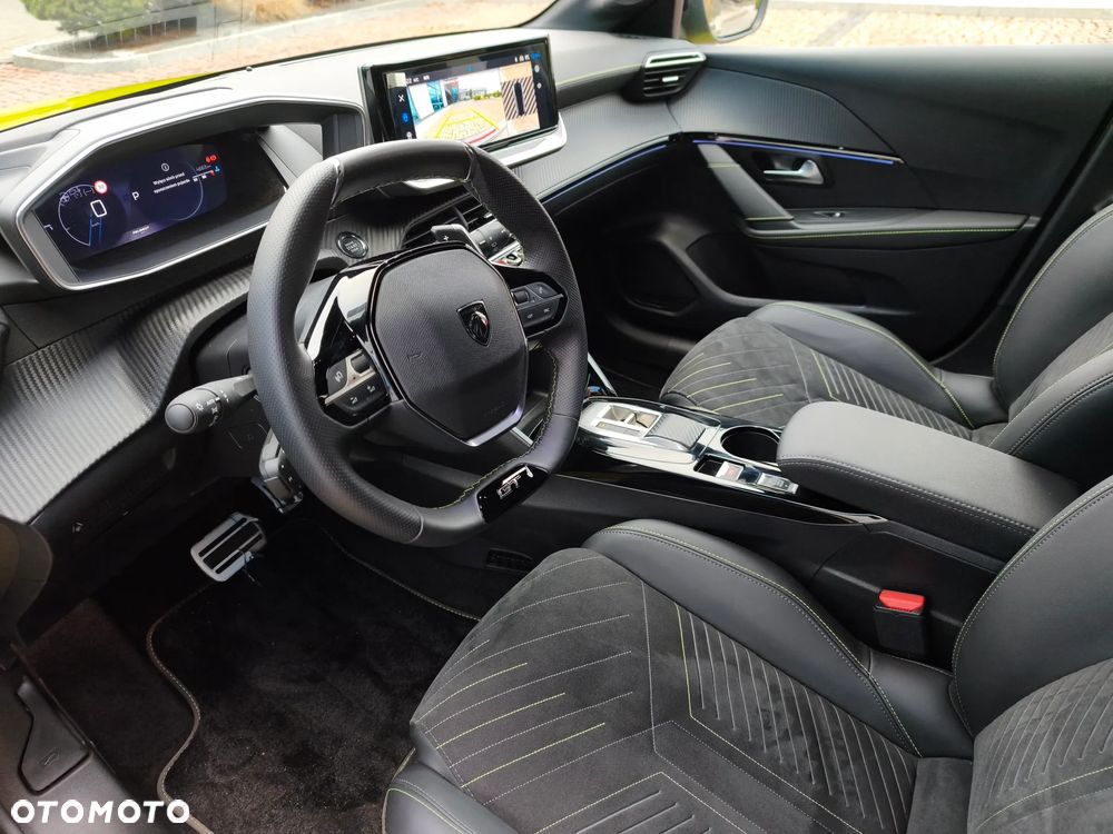 Peugeot 208 1.2 mHEV GT - 11