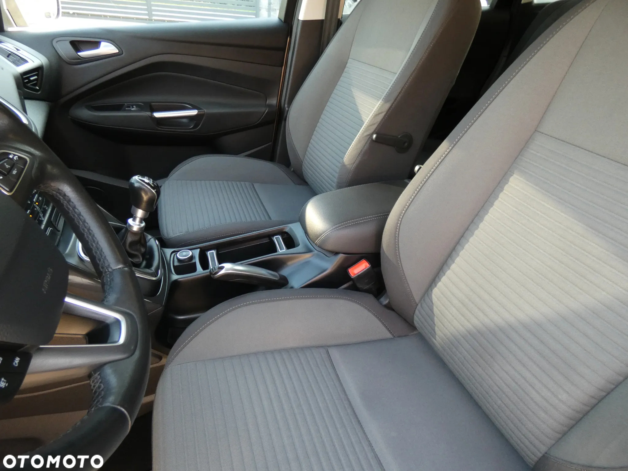 Ford C-MAX - 12