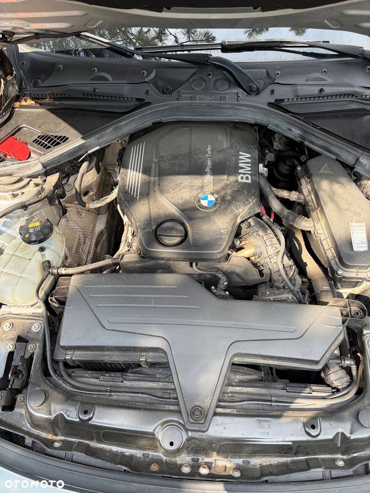 BMW Seria 3 320d - 10