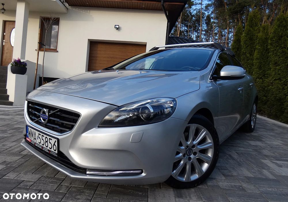 Volvo V40 D2 Summum - 24