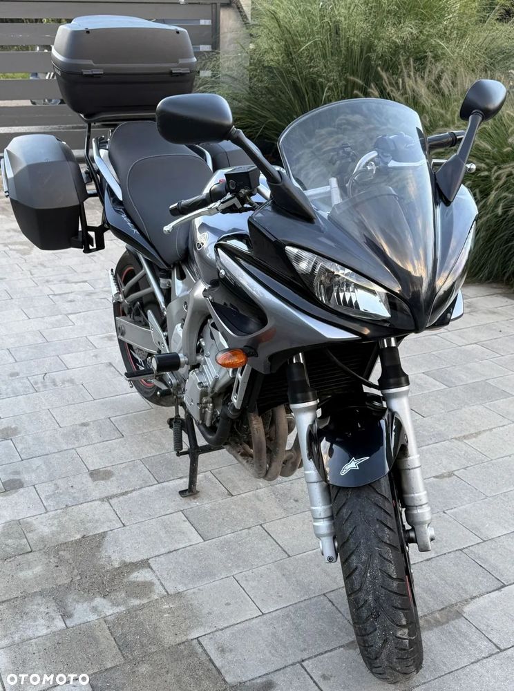 Yamaha FZ6 - 2