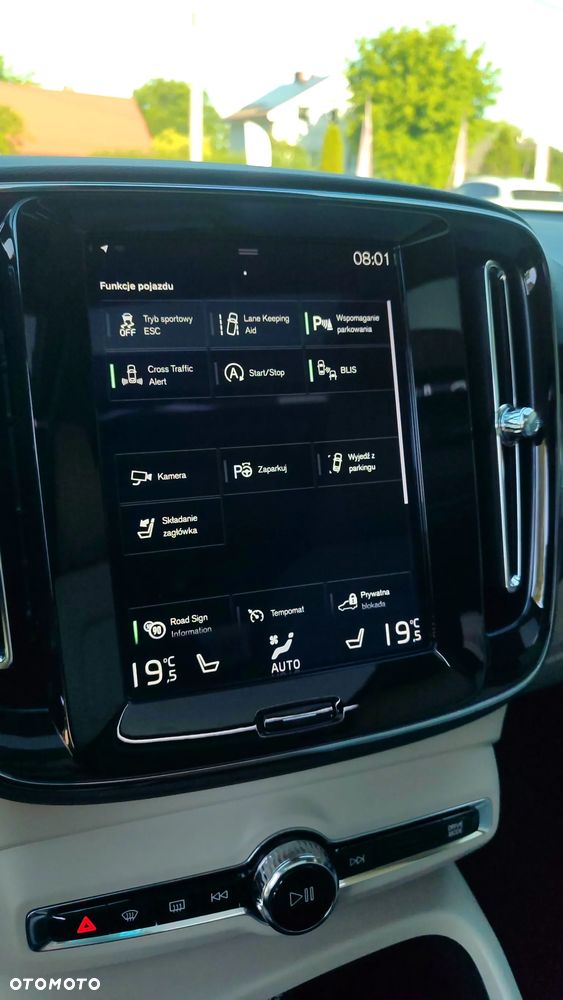 Volvo XC 40 T5 AWD Inscription - 25