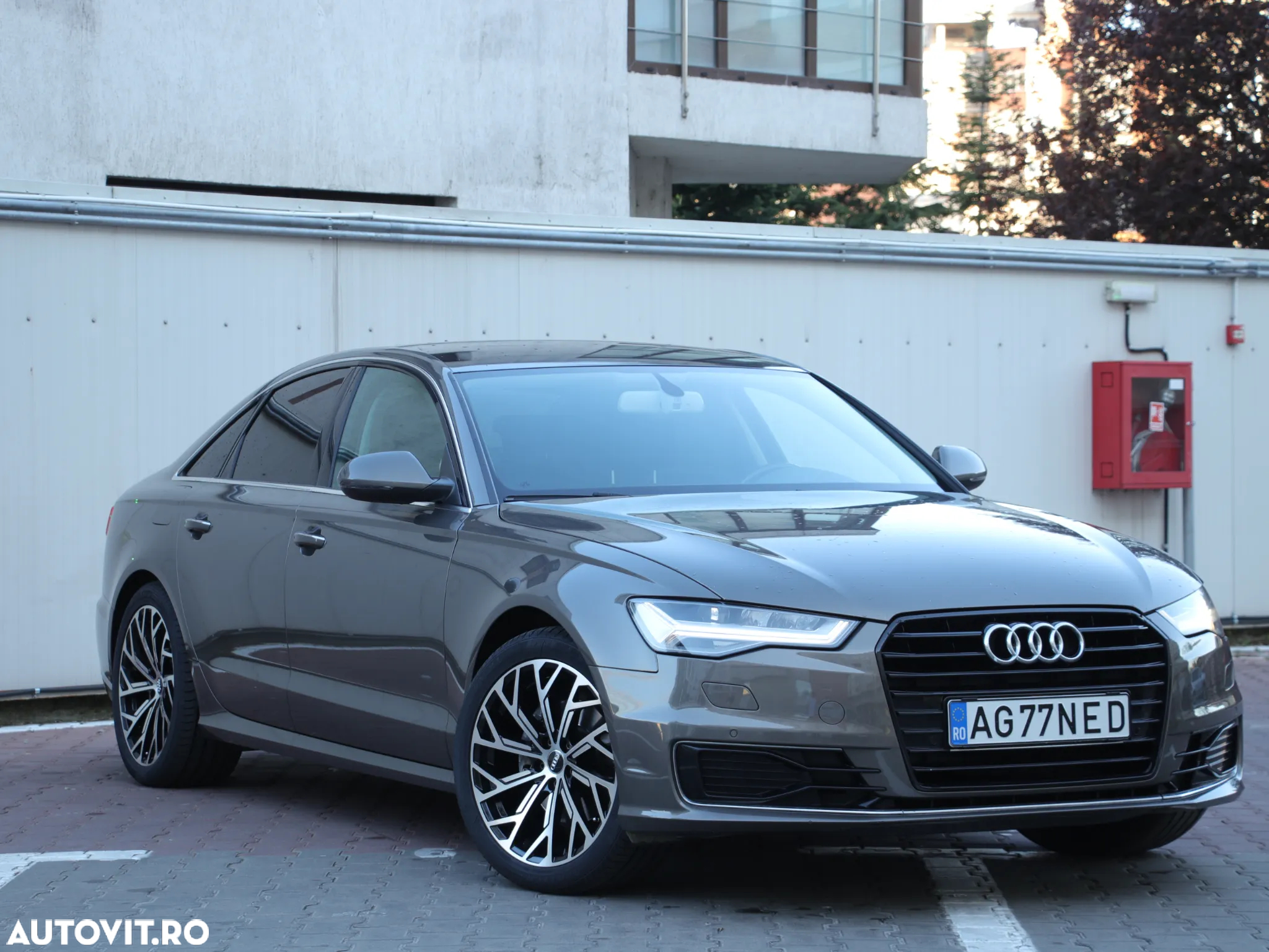 Audi A6 - 6