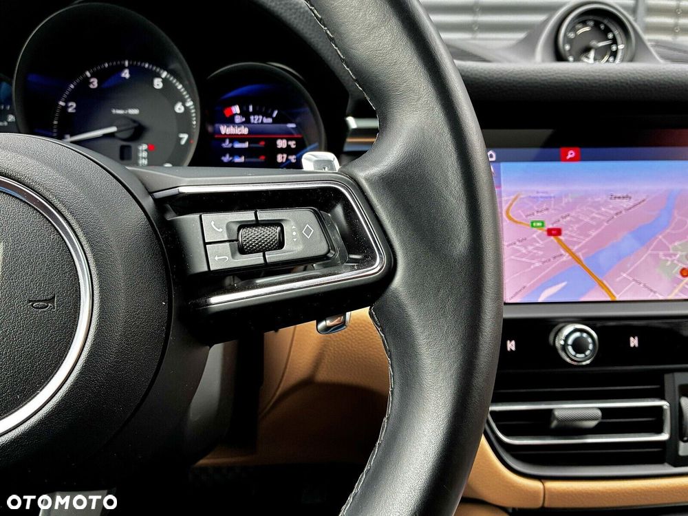 Porsche Macan - 23