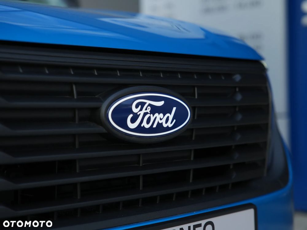 Ford Tourneo Courier - 11