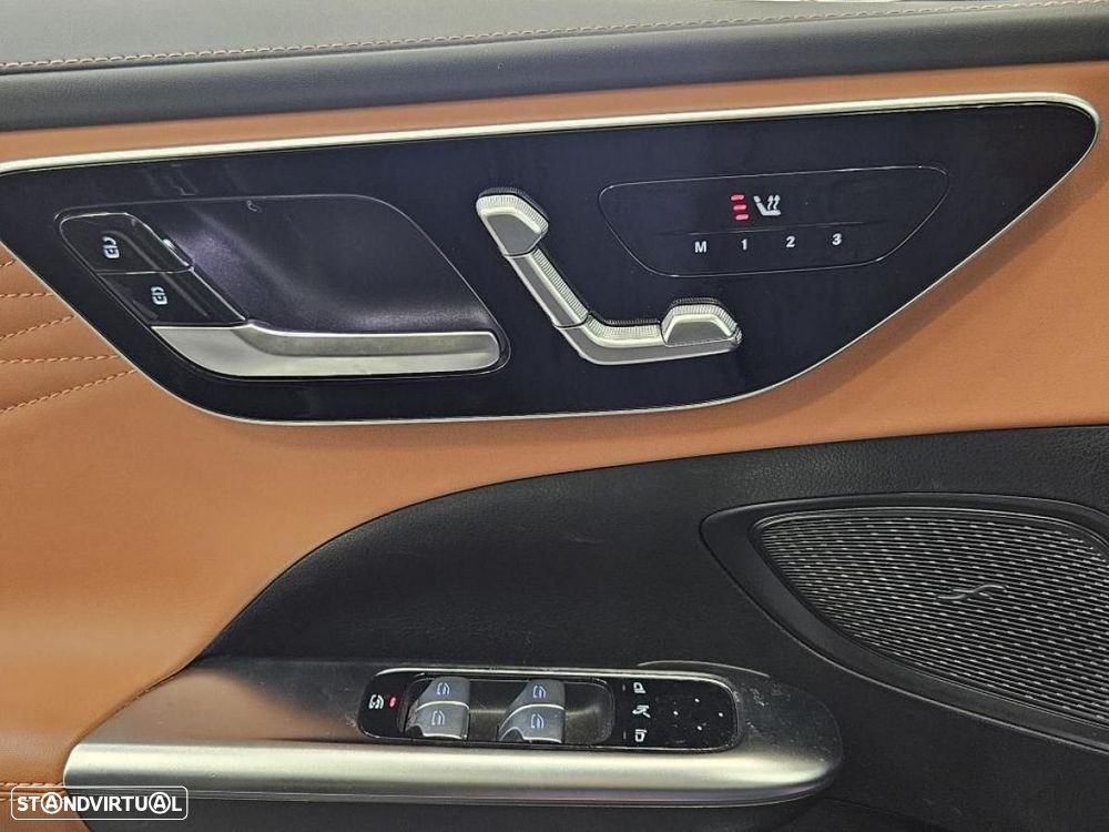 Mercedes-Benz C 300 e AMG Line - 10