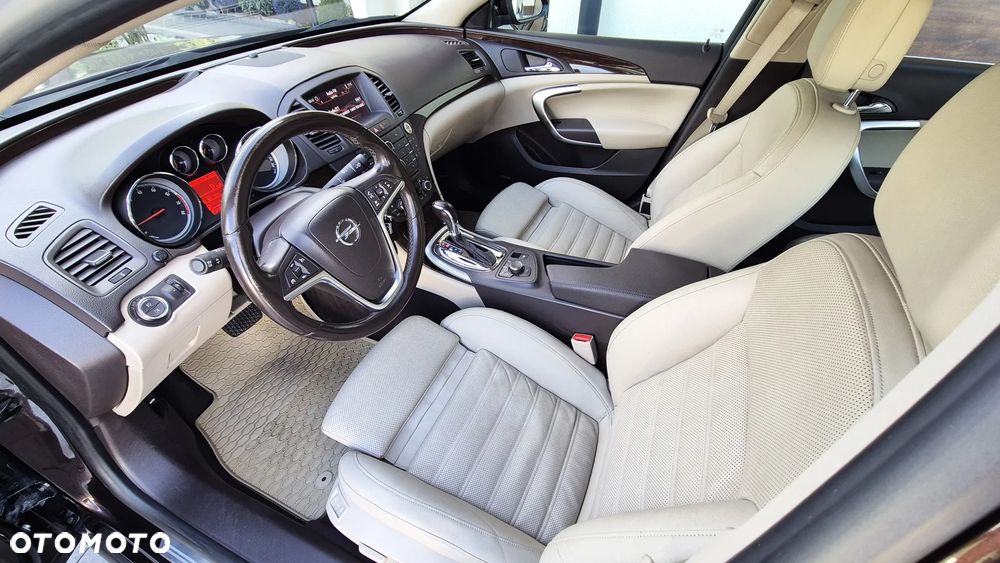 Opel Insignia 2.0 T Sport 4x4 - 26