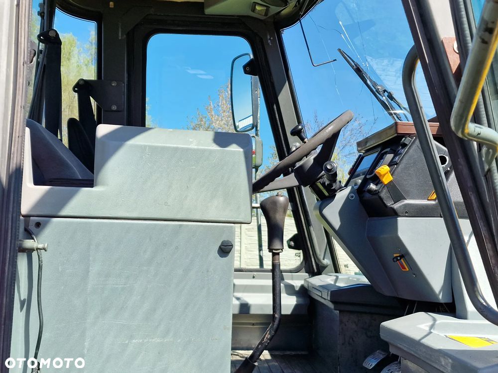 JCB Fastrac 155-65 - 27