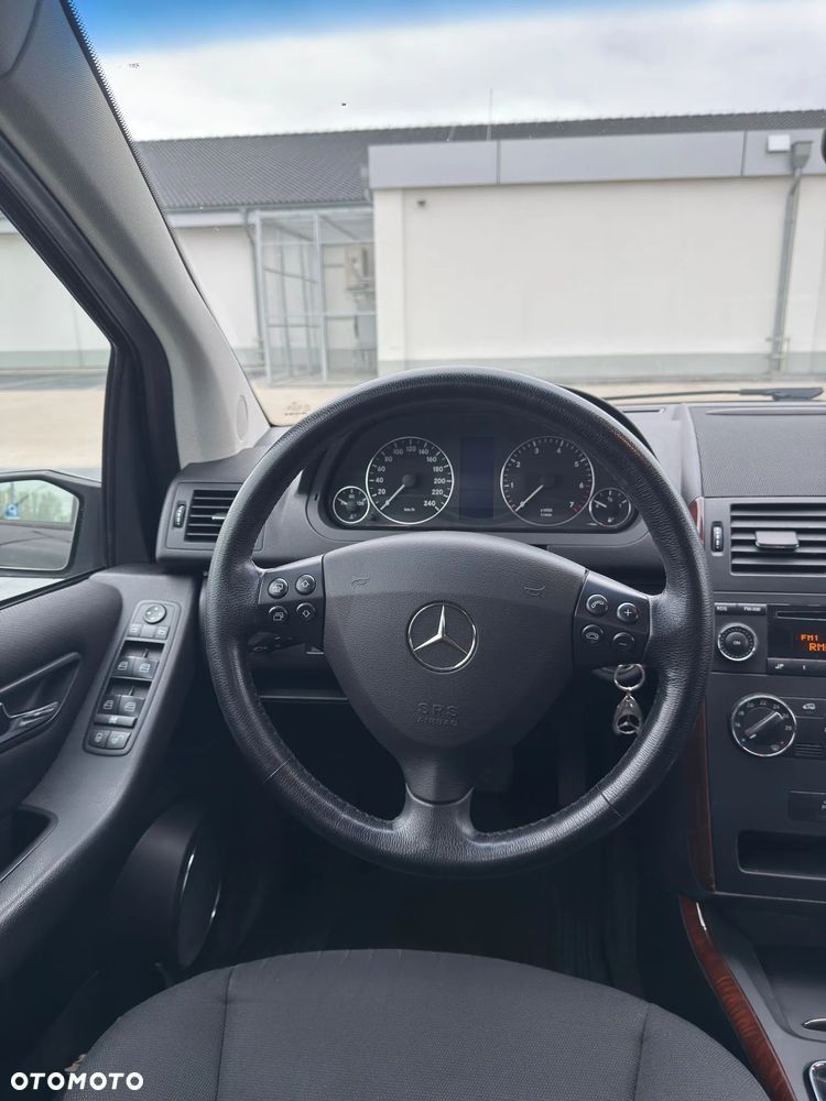 Mercedes-Benz Klasa A 170 Autotronic Elegance - 17
