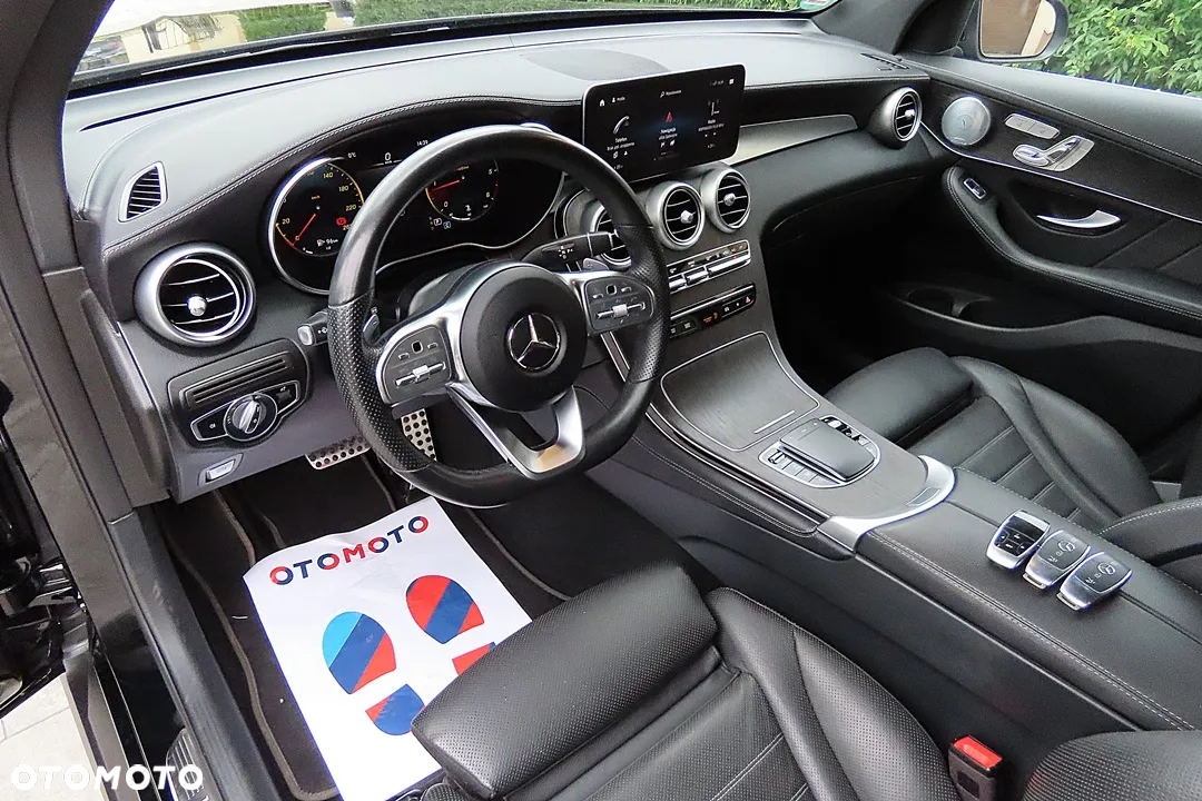 Mercedes-Benz GLC 300 d 4Matic 9G-TRONIC AMG Line - 39