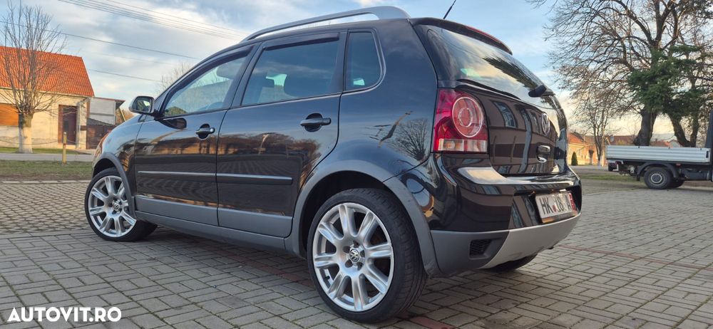 Volkswagen Polo - 4