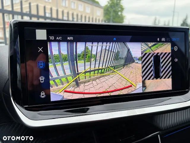 Peugeot 208 1.2 mHEV GT - 5