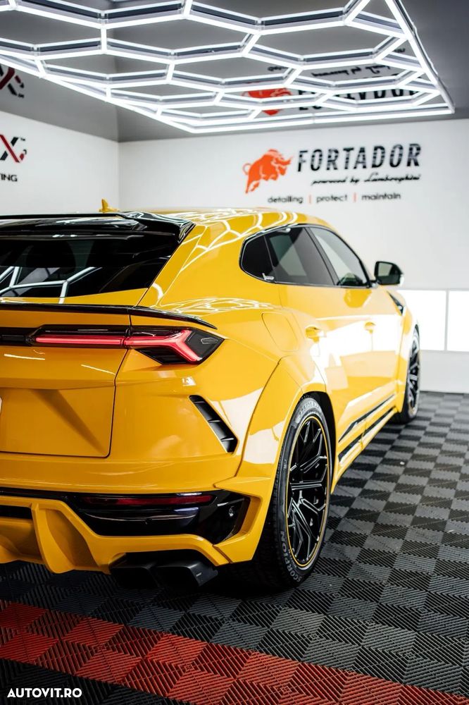 Lamborghini URUS Standard - 7