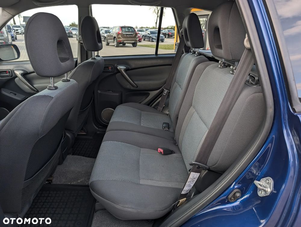 Toyota RAV4 4x2 - 34