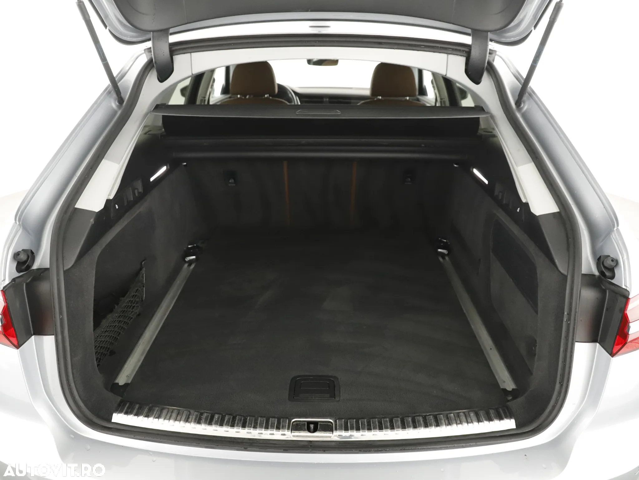 Audi A6 Avant 2.0 40 TDI quattro S tronic Design - 11