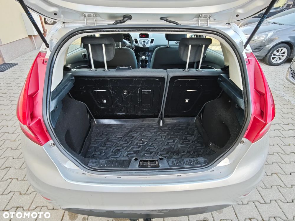 Ford Fiesta 1.25 Trend - 18