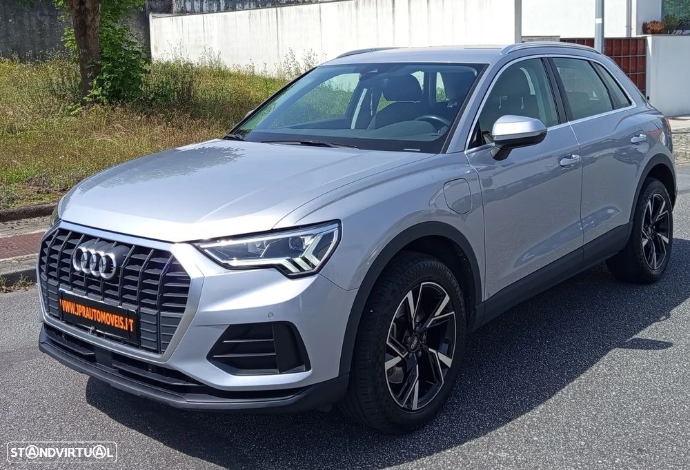 Audi Q3 45 TFSIe S tronic S line - 1