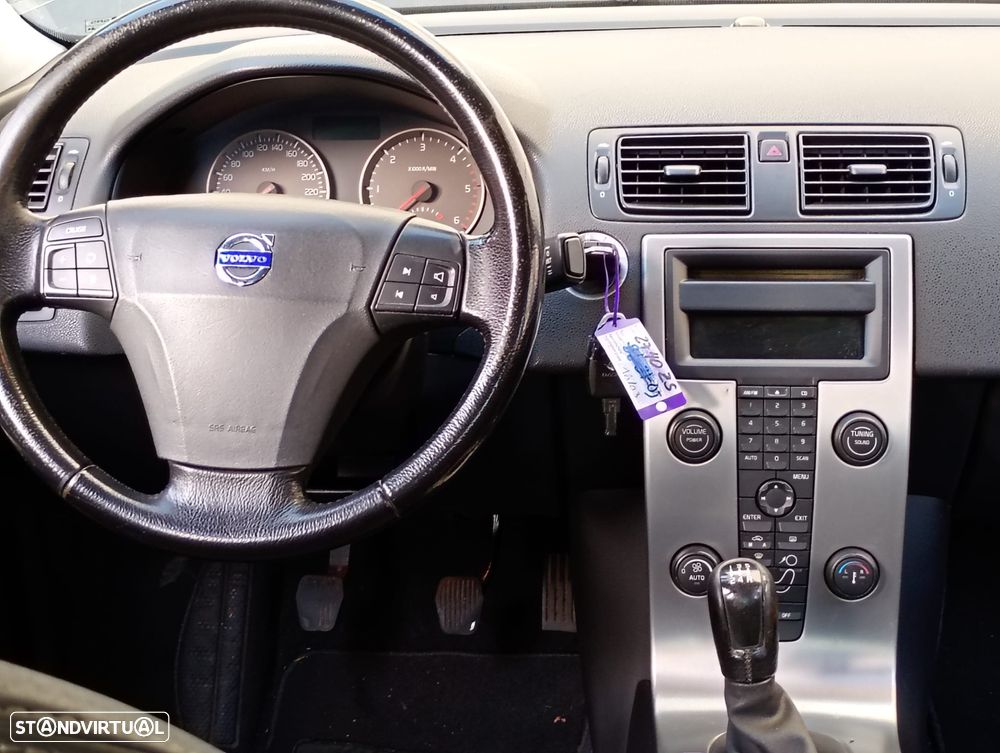 Volvo S40 1.6 D Nível 2 - 19