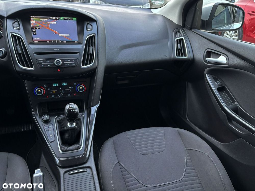 Ford Focus 1.5 EcoBoost STart-Stopp-System Titanium - 22
