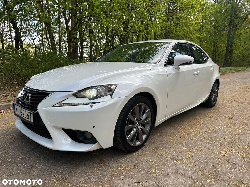 Lexus IS 300h Business - 1