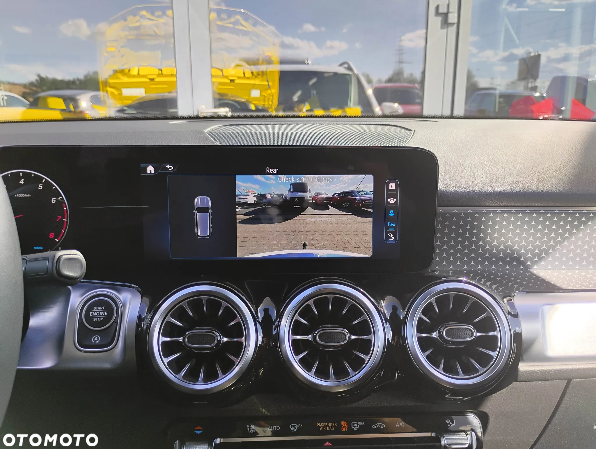Mercedes-Benz GLB 200 Progressive 7G-DCT - 15