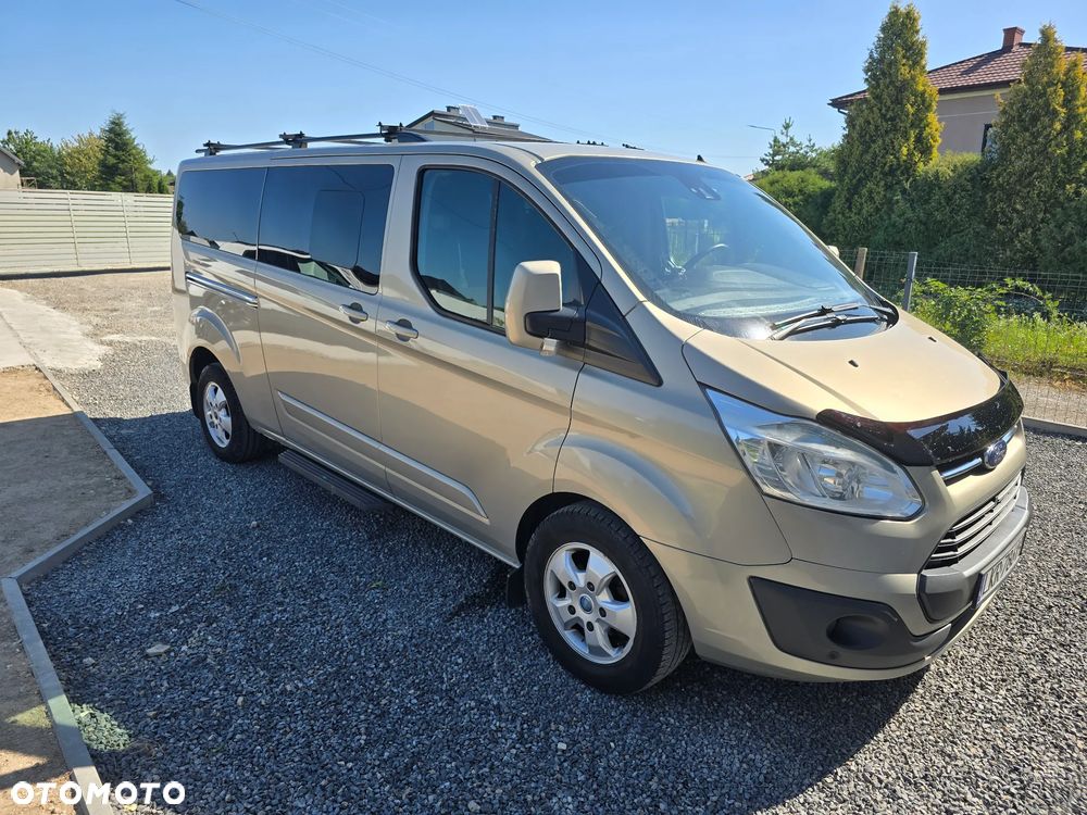 Ford Tourneo Custom - 2