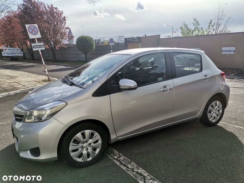 Toyota Yaris - 1