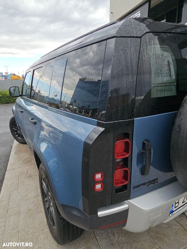 Land Rover Defender 110 2.0L D240 S - 9