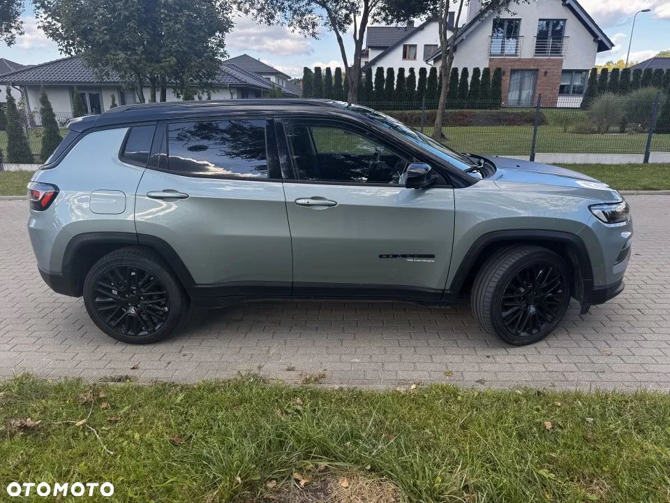 Jeep Compass - 10