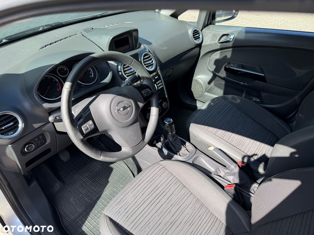 Opel Corsa 1.4 16V Edition - 15