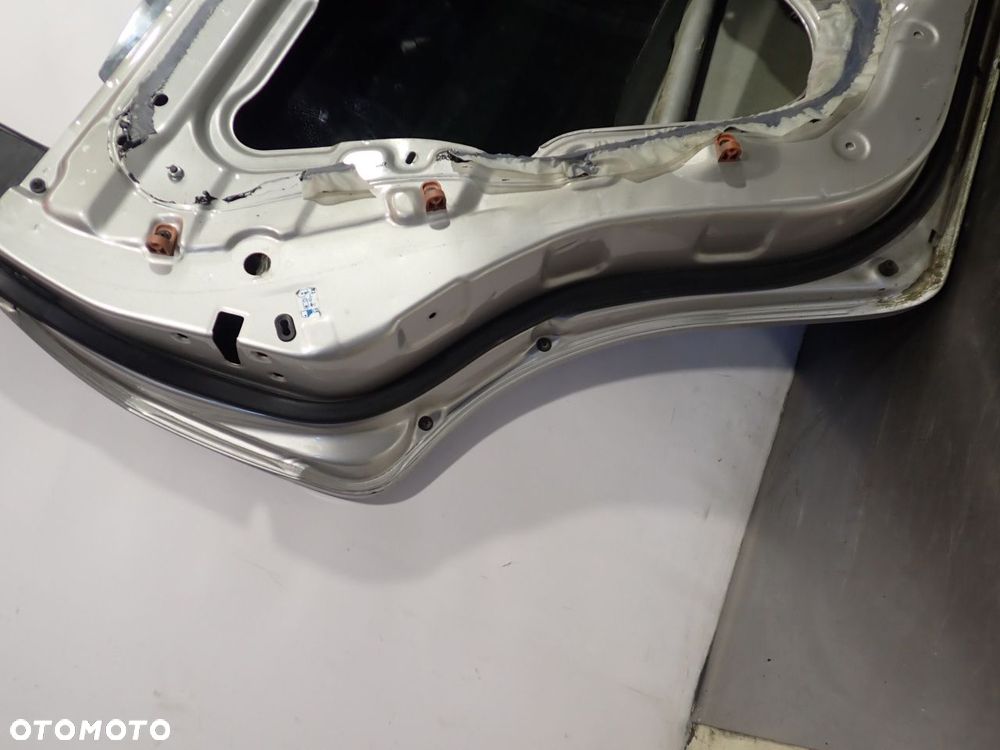 DRZWI LEWY TYŁ HYUNDAI TUCSON I YK - 16