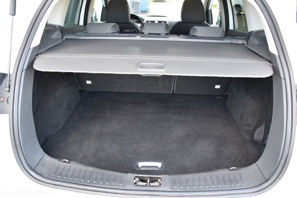 Ford Kuga 2.0 TDCi 2x4 Titanium - 24