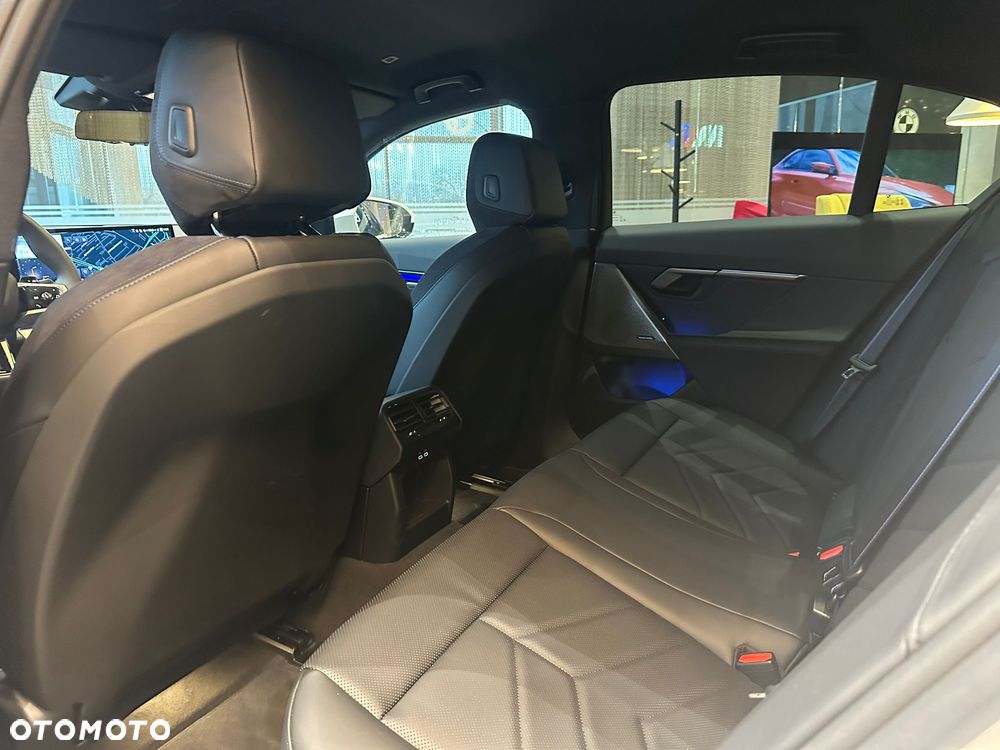 BMW Seria 5 520d mHEV M Sport - 23