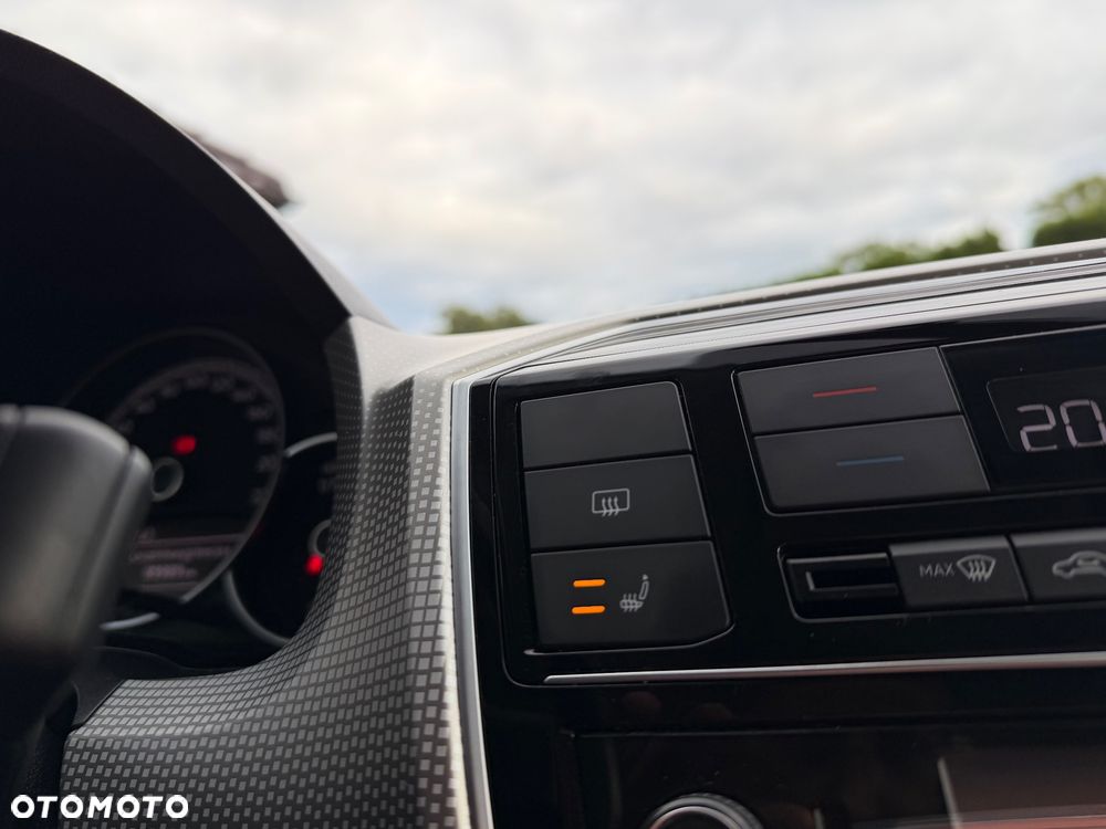 Volkswagen up! street - 13