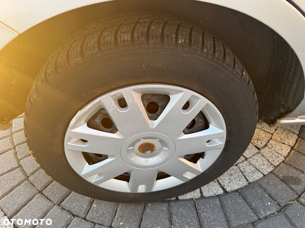 Ford Fusion 1.4 Fun - 16