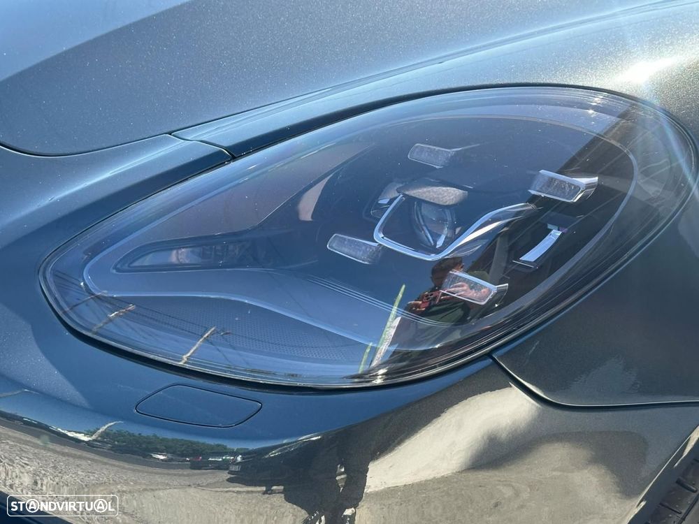 Porsche Panamera Sport Turismo 4 E-Hybrid - 6