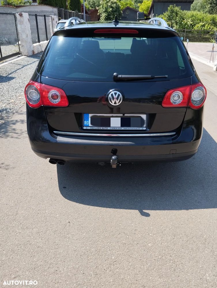 Volkswagen Passat - 1