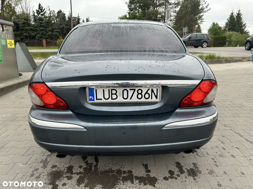 Jaguar X-Type - 4