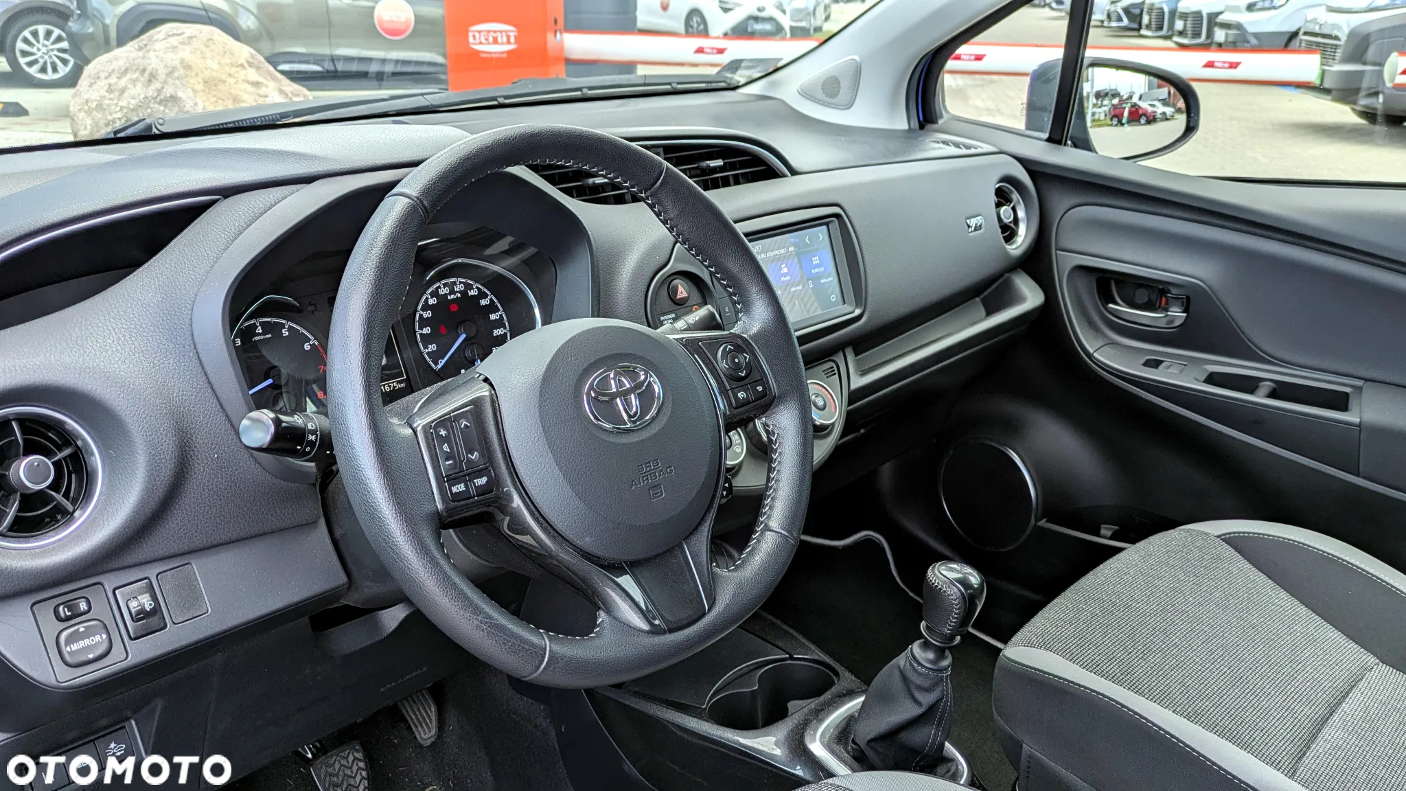 Toyota Yaris 1.5 20th Anniversary - 7