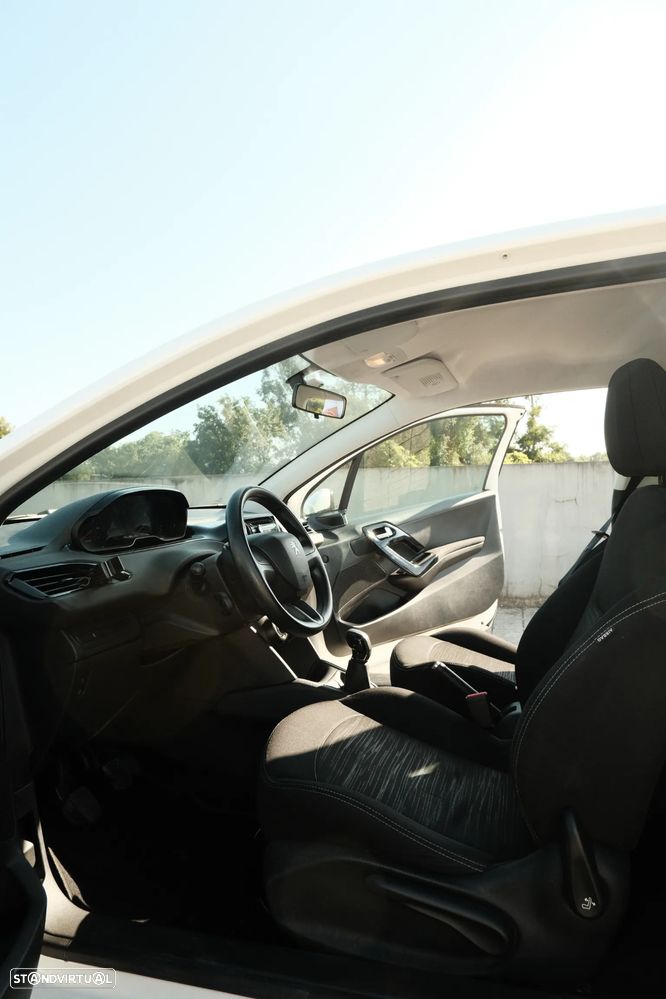 Peugeot 208 68 VTI Access - 12