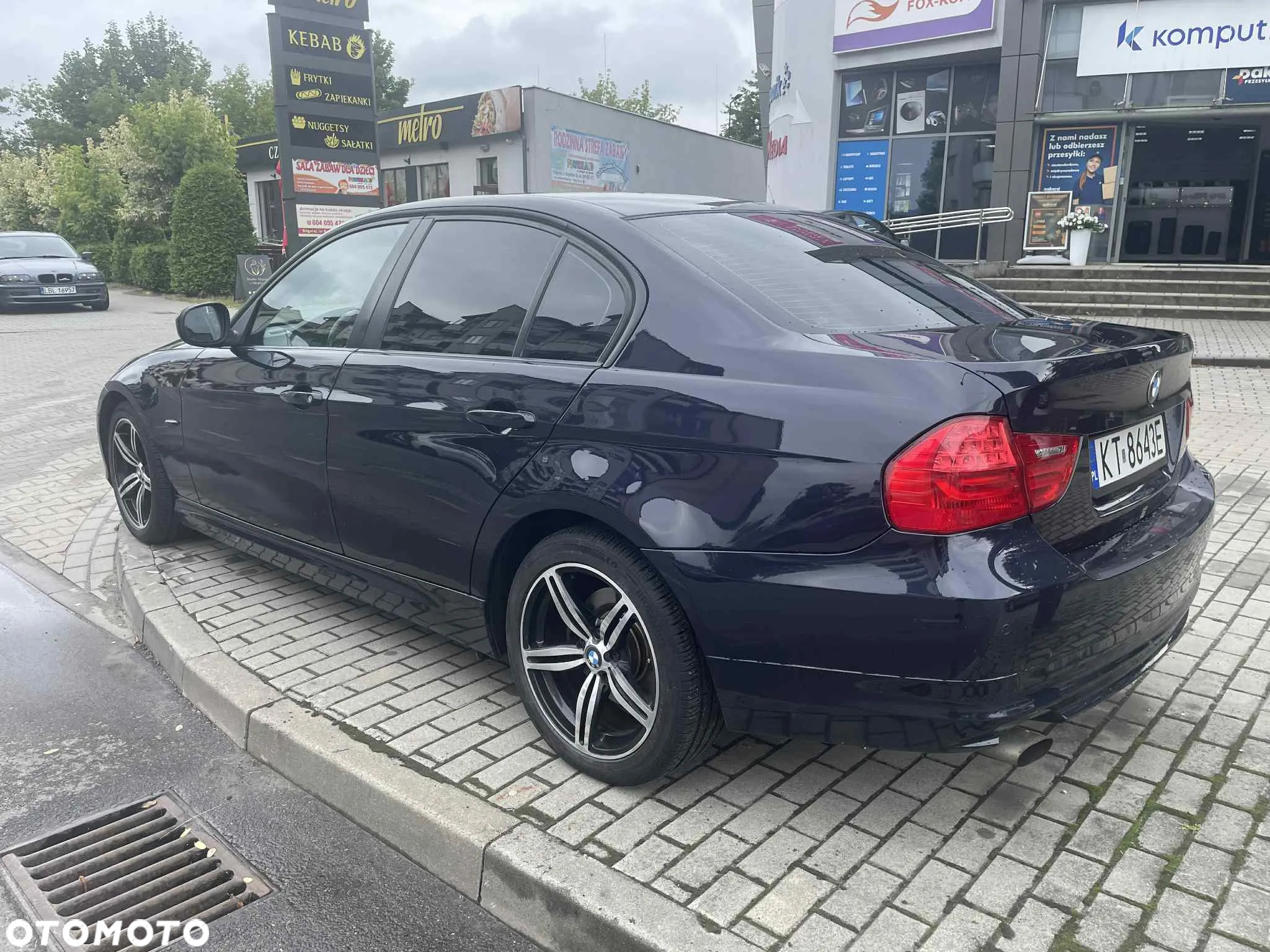 BMW Seria 3 318i - 3