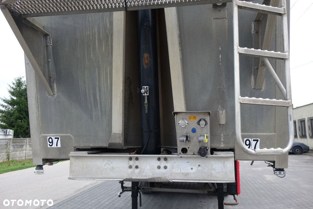 Benalu WYWROTKA 48m3 / ALUMINIOWA /OSIE MERCEDES /OŚ PODNOSZONA / SZYBER ZBOŻOWY - 14