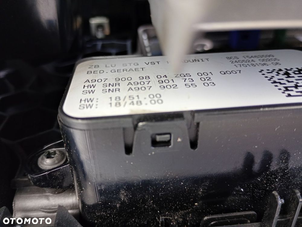 radio ekran wyświetlacz monitor panel radia mercedes sprinter 907 910 A1679000835 - 10