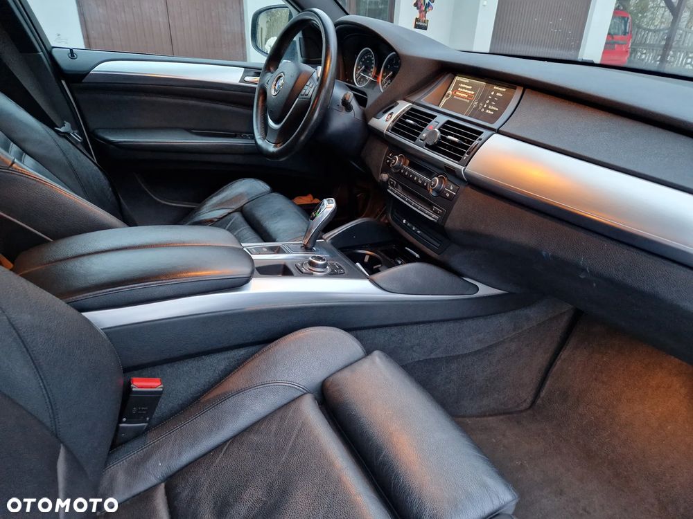 BMW X6 xDrive35i - 10