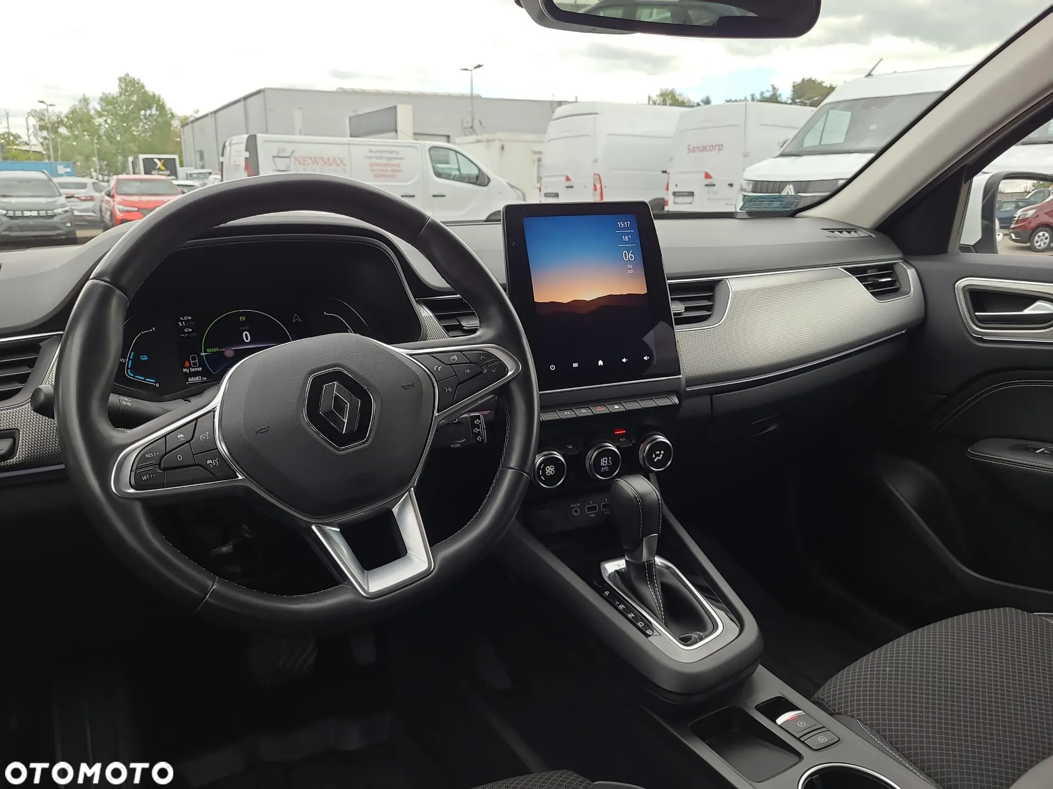 Renault Arkana 1.6 E-TECH Intens MMT - 13