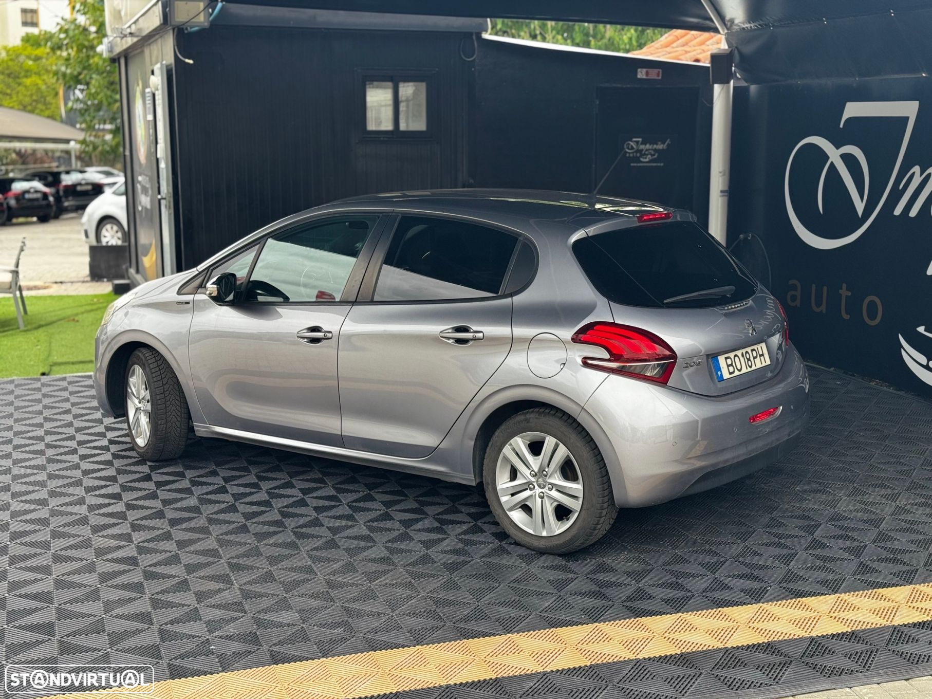 Peugeot 208 PureTech 82 Stop & Start Signature - 3