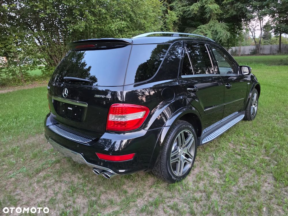 Mercedes-Benz ML 63 AMG 4Matic 7G-TRONIC 10th Anniversary - 2